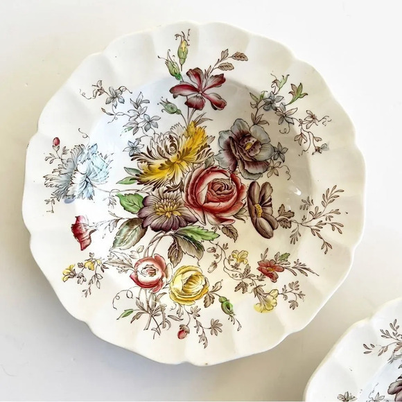 Johnson Bros England Sheraton Shallow Floral Porcelain Bowls Hand Painted Set‎ 2 - Picture 3 of 7